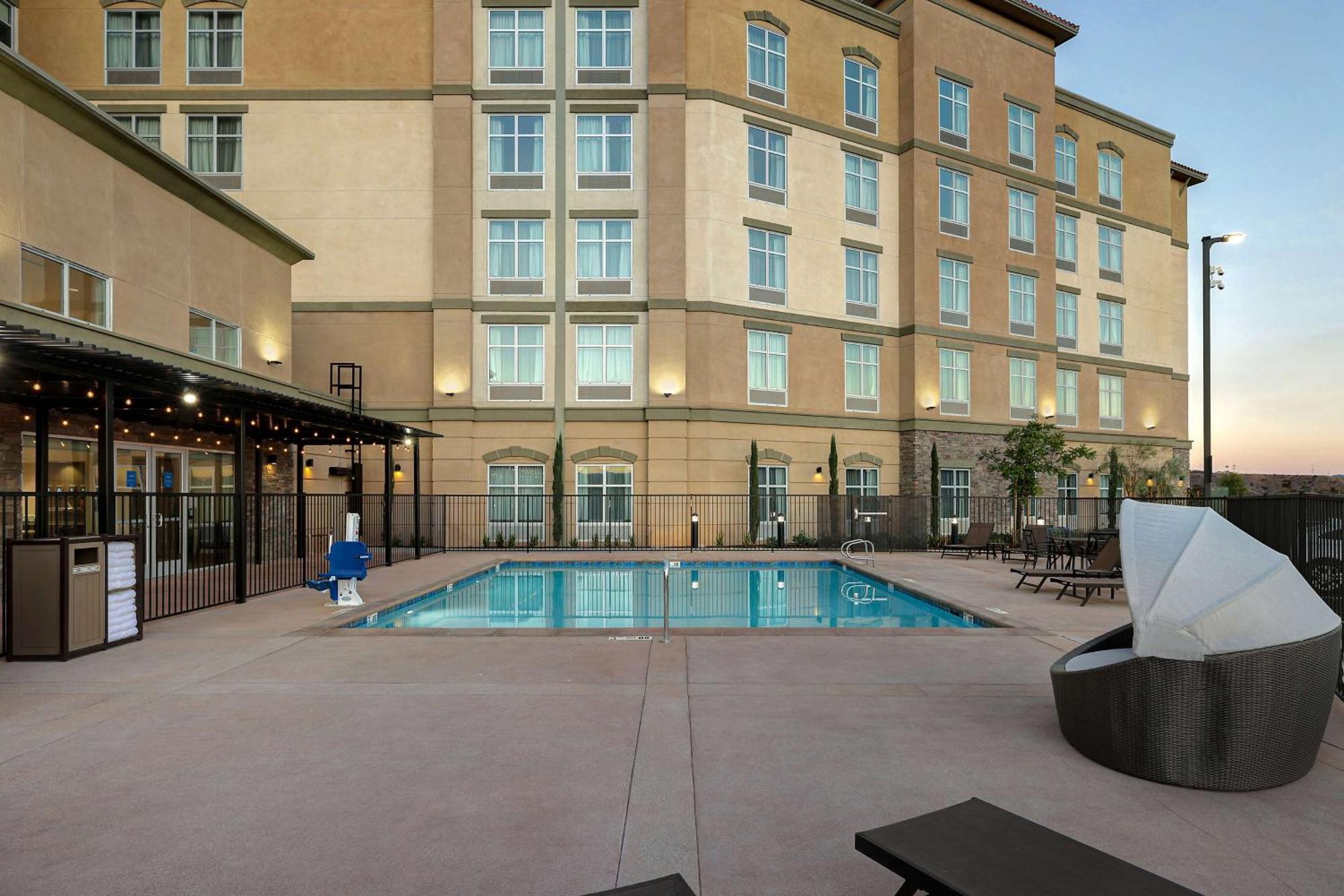 Homewood Suites By Hilton Santa Clarita/Valencia, Ca Екстер'єр фото